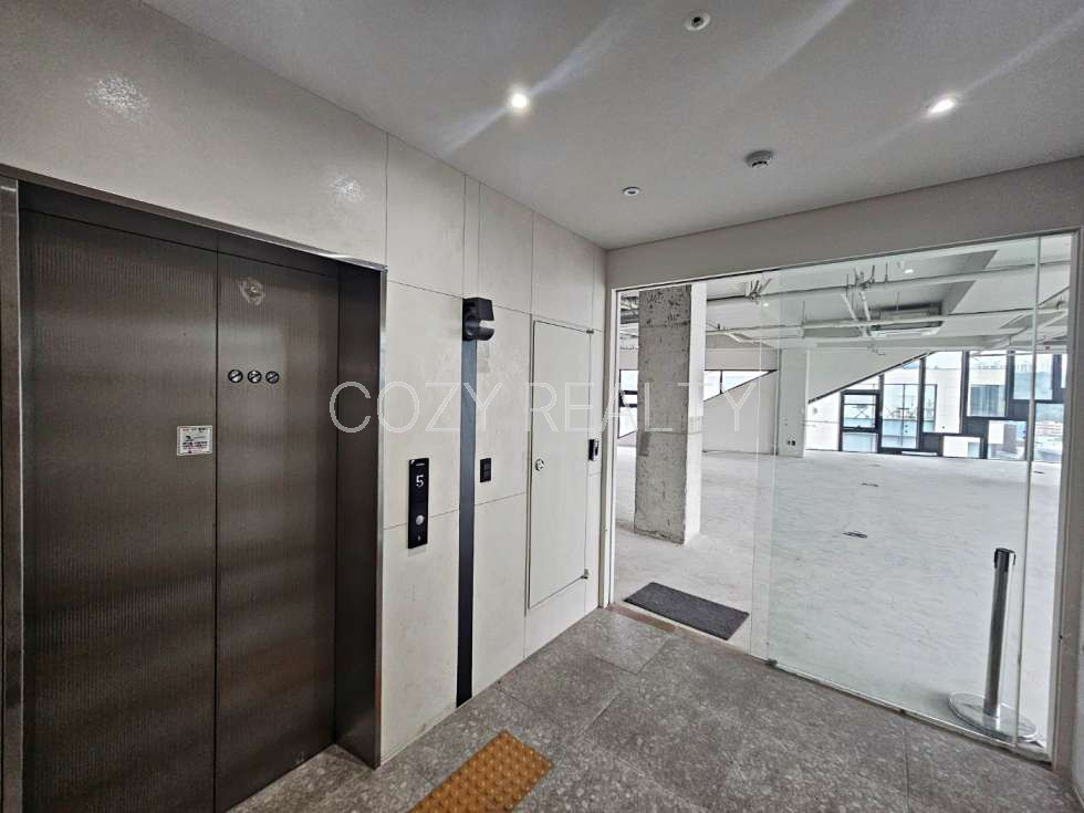 서울 용산구 한남동 1동 CZ 한남동 대로변｜임대 88P｜5층 임대 월세 매물번호 13256 사진 13