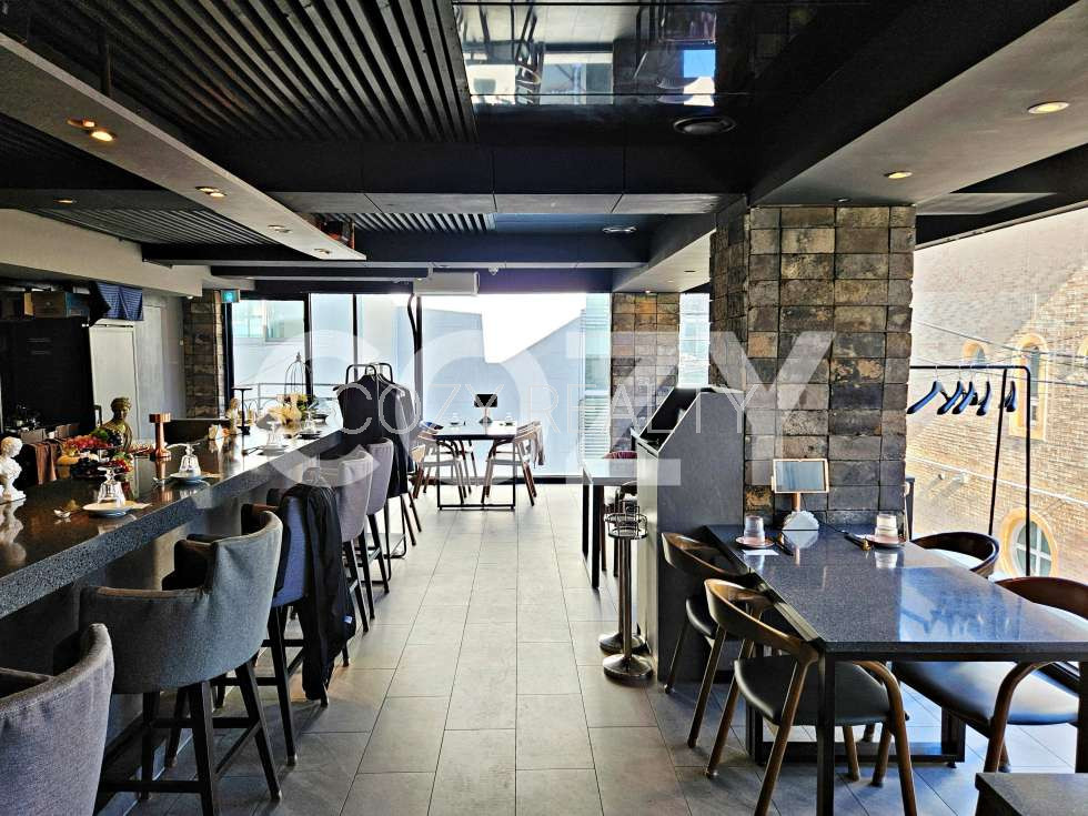서울 강남구 신사동 CZ 도산공원 인접｜임대 39.9P｜2층 일식 다이닝 월세 매물번호 14932 사진 2