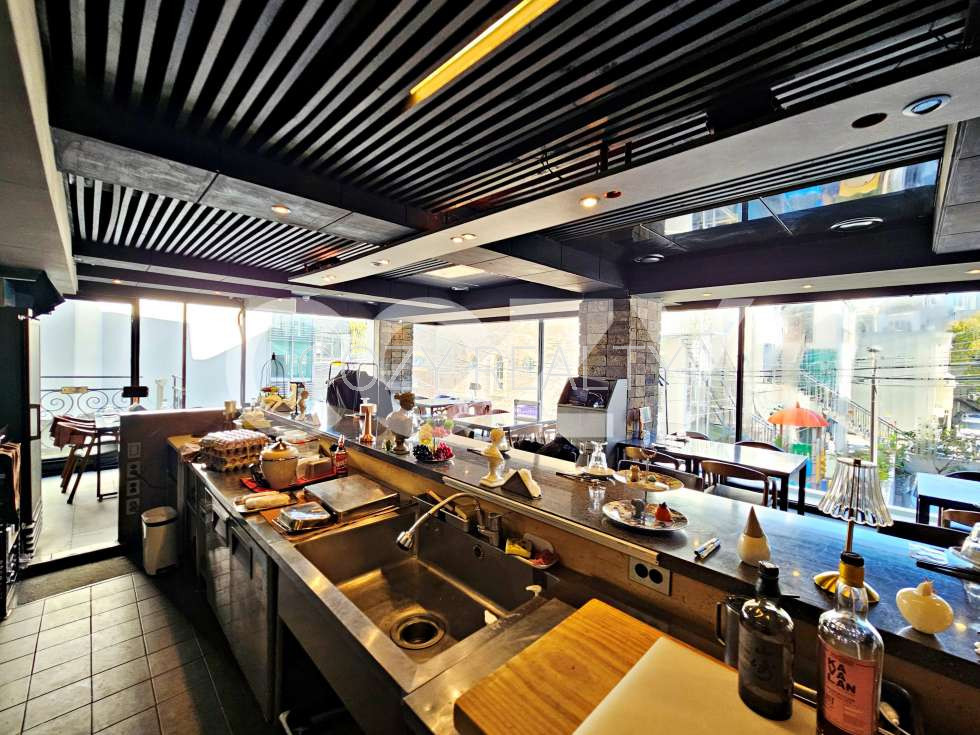 서울 강남구 신사동 CZ 도산공원 인접｜임대 39.9P｜2층 일식 다이닝 월세 매물번호 14932 사진 6