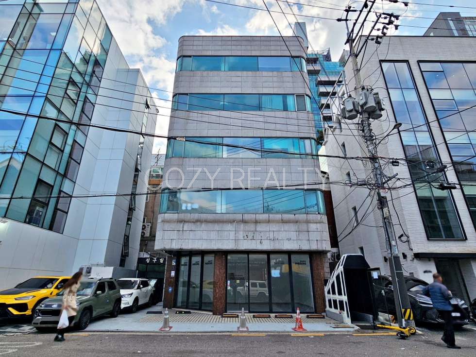 서울 강남구 신사동 CZ 을지병원사거리 이면 내부 올수리 완료 4층 임대 월세 매물번호 15034 사진 8